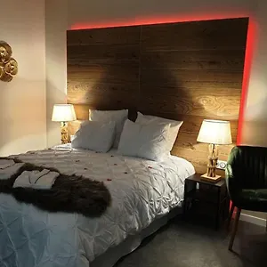 Couette-café Love-room Paradise !